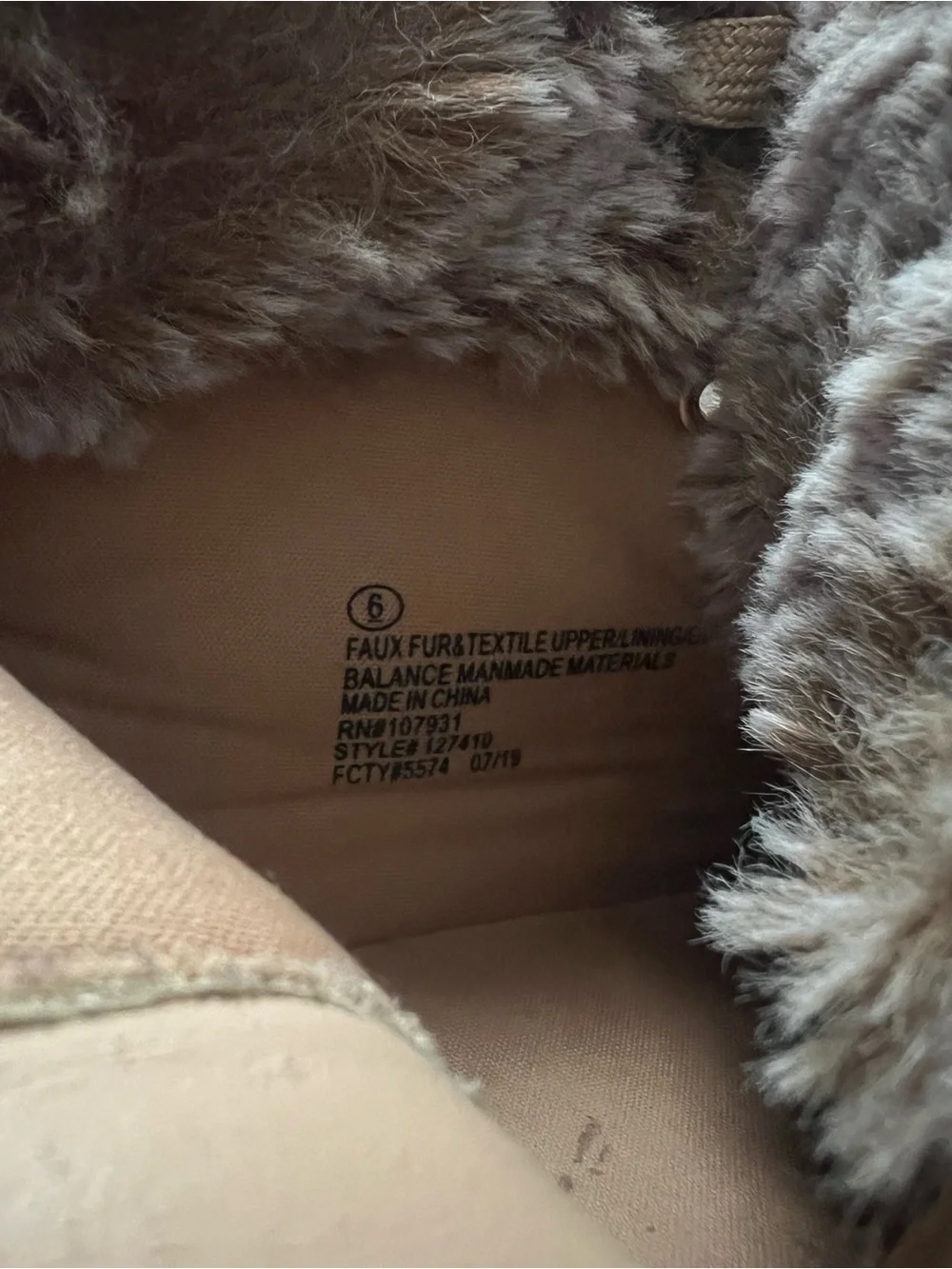 Justice Girls Rose Gold Faux Fur Lined High Top Winter Boots Size 6 Zip Lace Up